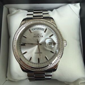 Invicta Diamond Elite Silver Men's Watch NIB   0.30 carats
